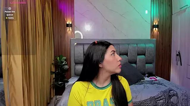 MarianaandChery from StripChat is Freechat