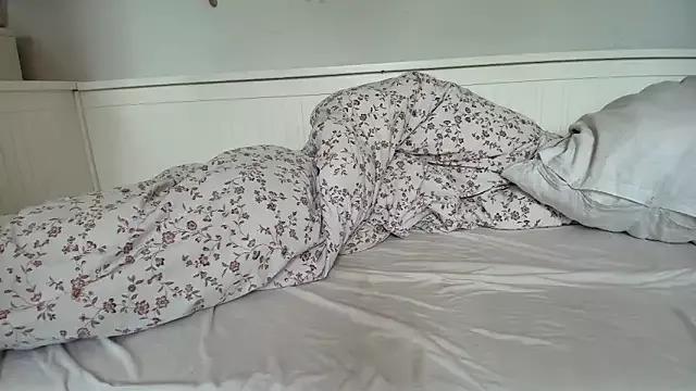 Marie03 from StripChat is Freechat