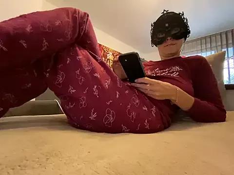 Get ready for a mind-blowing experience with our ass2mouth page. We've got the hottest ass2mouth free adult webcam models and the silliest cumshows for you to enjoy.