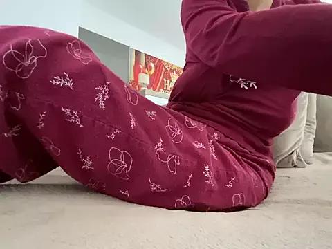 Photos of Marilou1983 from StripChat is Private