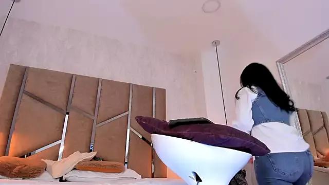 cam to cam sexiness with Girls streamers. Explore the newest collection of intense camshows from our capable horny hosts.