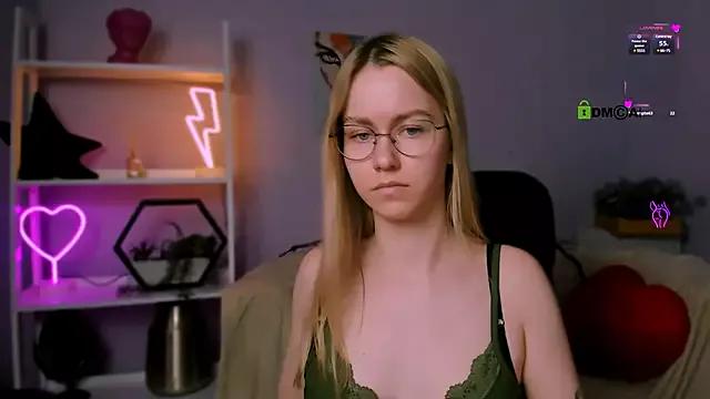 cam to cam sexiness with Girls streamers. Explore the newest collection of intense camshows from our capable horny hosts.