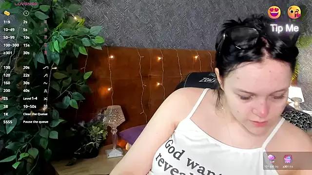 cam to cam sexiness with Girls streamers. Explore the newest collection of intense camshows from our capable horny hosts.