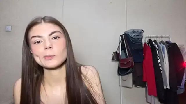 MarySpoon from StripChat is Freechat