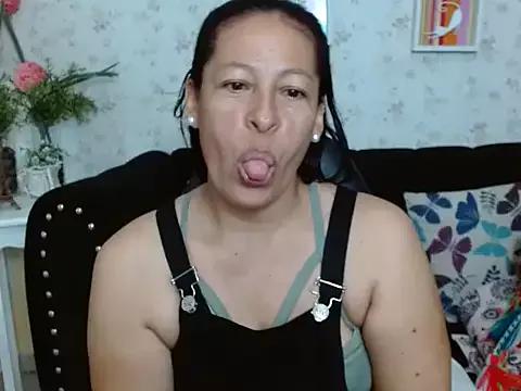 cam to cam sexiness with Girls streamers. Explore the newest collection of intense camshows from our capable horny hosts.