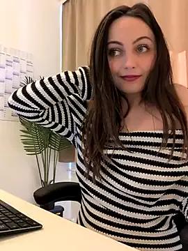 Photos of Melina_Fuchs from StripChat is Freechat