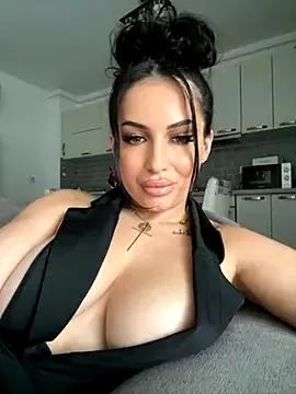cam to cam sexiness with Girls streamers. Explore the newest collection of intense camshows from our capable horny hosts.
