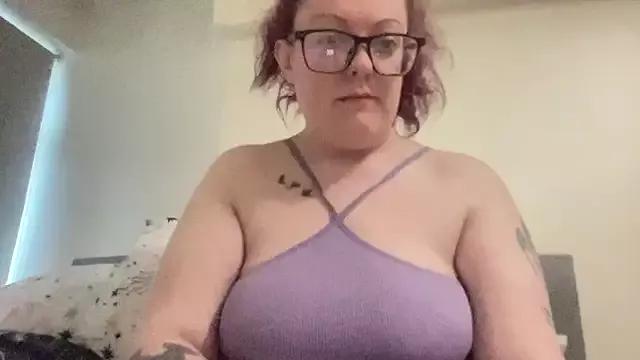 melody_tease from StripChat is Freechat