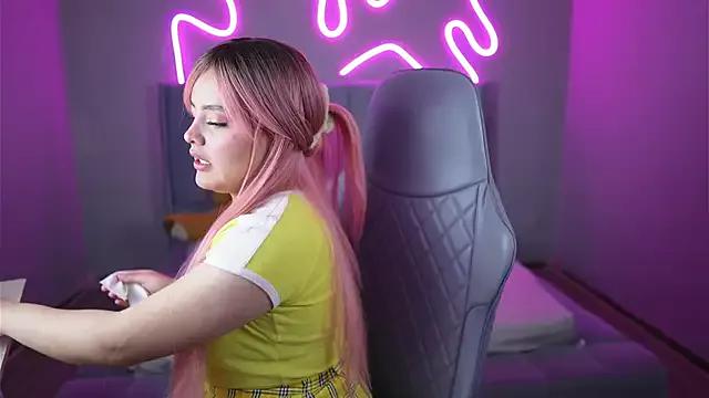 cam to cam sexiness with Girls streamers. Explore the newest collection of intense camshows from our capable horny hosts.