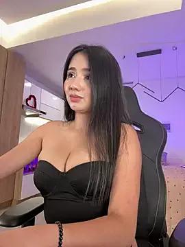 Michelle_Zoe from StripChat is Freechat