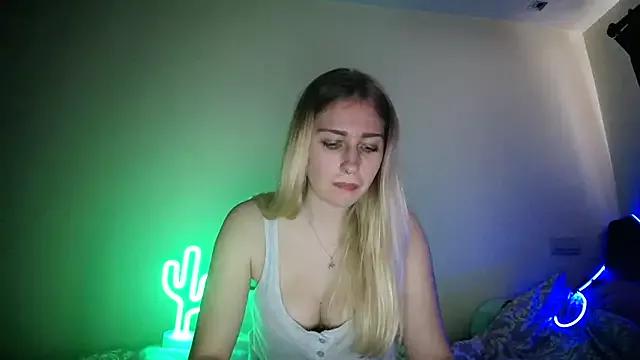 cam to cam sexiness with Girls streamers. Explore the newest collection of intense camshows from our capable horny hosts.