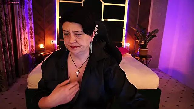 cam to cam sexiness with Girls streamers. Explore the newest collection of intense camshows from our capable horny hosts.