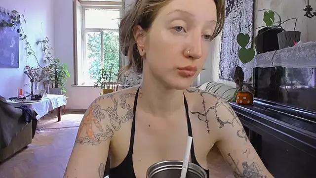 Miranda2_0 from StripChat is Freechat