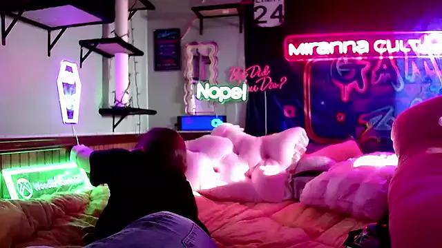 cam to cam sexiness with Girls streamers. Explore the newest collection of intense camshows from our capable horny hosts.