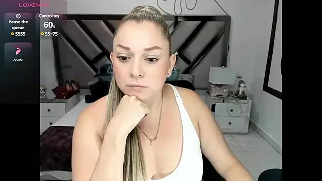 natalia5560 from StripChat is Freechat