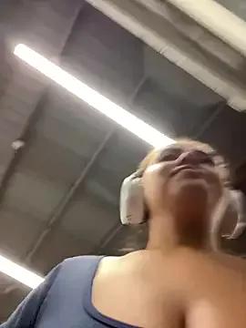 Nathcurly_ from StripChat is Freechat