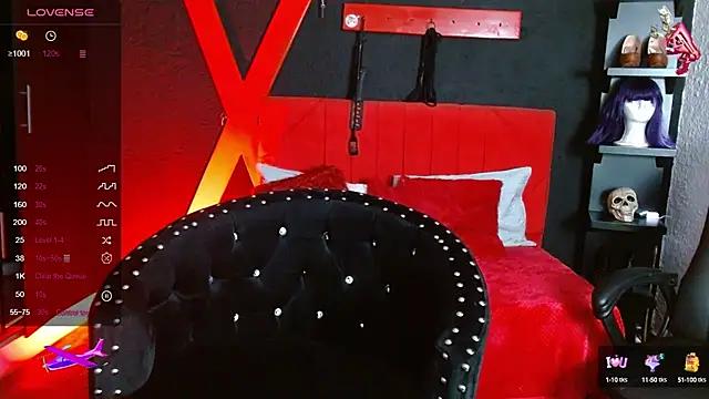 cam to cam sexiness with Girls streamers. Explore the newest collection of intense camshows from our capable horny hosts.