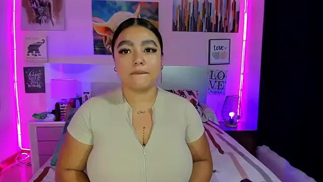 NaughtyAnaa from StripChat is Freechat