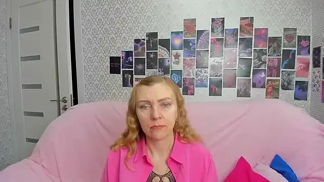 cam to cam sexiness with Girls streamers. Explore the newest collection of intense camshows from our capable horny hosts.