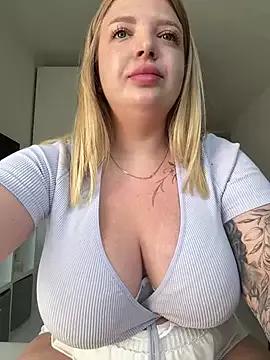 Entertain your nuttiest adult live sex cam room fantasies with our deepthroat page! Enter and look our huge showcase of deepthroat streamers today!