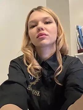 cam to cam sexiness with Girls streamers. Explore the newest collection of intense camshows from our capable horny hosts.