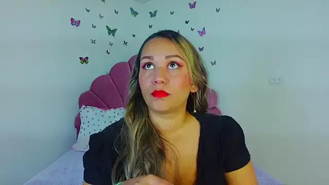 cam to cam sexiness with Girls streamers. Explore the newest collection of intense camshows from our capable horny hosts.