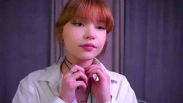 PhilomenaHiggins from StripChat is Freechat