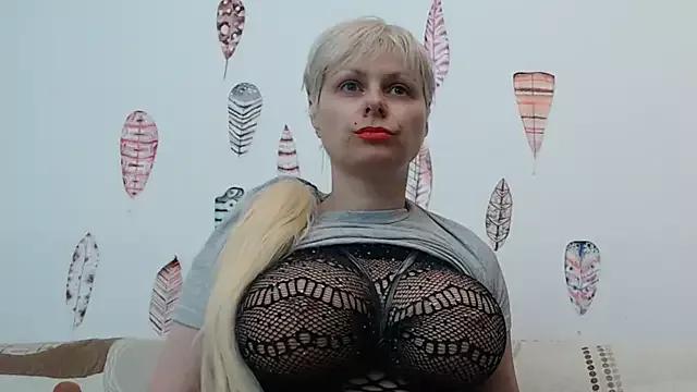 cam to cam sexiness with Girls streamers. Explore the newest collection of intense camshows from our capable horny hosts.