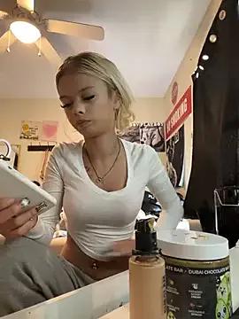 cam to cam sexiness with Girls streamers. Explore the newest collection of intense camshows from our capable horny hosts.