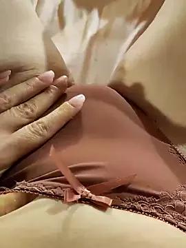 cam to cam sexiness with Girls streamers. Explore the newest collection of intense camshows from our capable horny hosts.