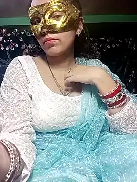 Queen-pari from StripChat is Freechat
