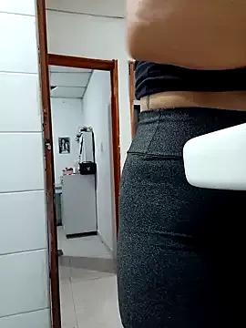 cam to cam sexiness with Girls streamers. Explore the newest collection of intense camshows from our capable horny hosts.