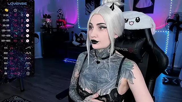 cam to cam sexiness with Girls streamers. Explore the newest collection of intense camshows from our capable horny hosts.