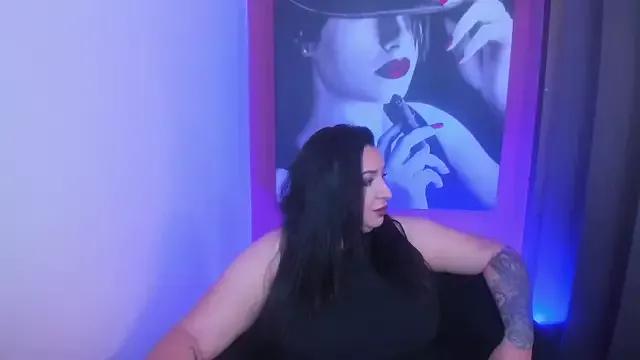 RaelleDarkstar from StripChat is Freechat