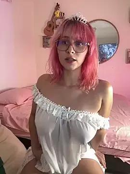 cam to cam sexiness with Girls streamers. Explore the newest collection of intense camshows from our capable horny hosts.