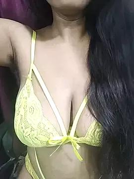 Outdoor: try our beautiful broadcasters as they explore their beautiful physiques, getting undressed and wet, giving you a glimpse into the world of temptation.