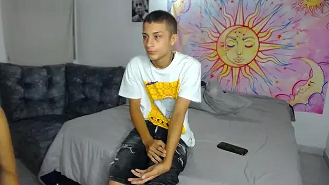 rock_and_lisa from StripChat is Freechat