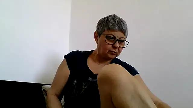 roseblak42 from StripChat is Freechat