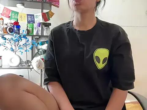 cam to cam sexiness with Girls streamers. Explore the newest collection of intense camshows from our capable horny hosts.