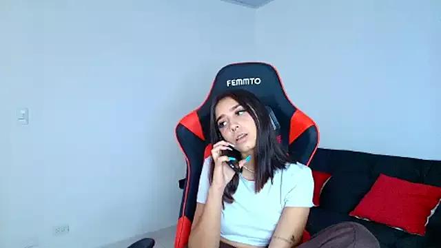 cam to cam sexiness with Girls streamers. Explore the newest collection of intense camshows from our capable horny hosts.