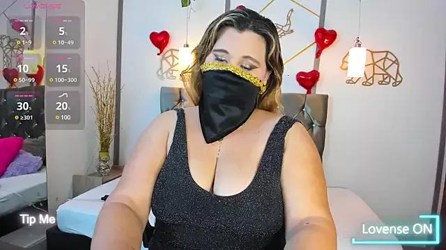 SalmaZaman from StripChat is Freechat