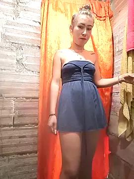 cam to cam sexiness with Girls streamers. Explore the newest collection of intense camshows from our capable horny hosts.
