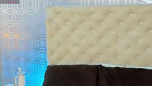 Sara_Desire from StripChat is Freechat