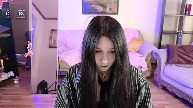 Sara_Whisper from StripChat is Freechat