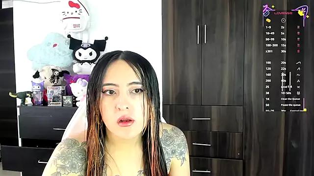 SarahXRusso from StripChat is Freechat