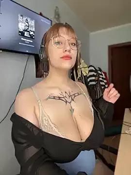 SelunaMist from StripChat is Freechat