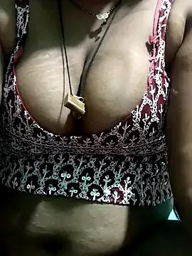 Entertain your thirst for girls cam hosts with our choice of stunning models, skilled in the art of seduction and satisfaction.