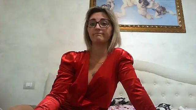 cam to cam sexiness with Girls streamers. Explore the newest collection of intense camshows from our capable horny hosts.