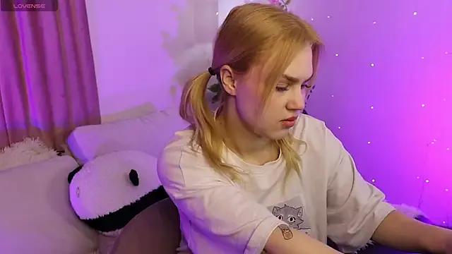 cam to cam sexiness with Girls streamers. Explore the newest collection of intense camshows from our capable horny hosts.