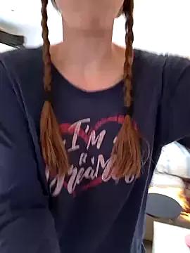 Try our fetish cam hosts exhibit their seasoned live exhibitions where they strip, and orgasm for your joy.